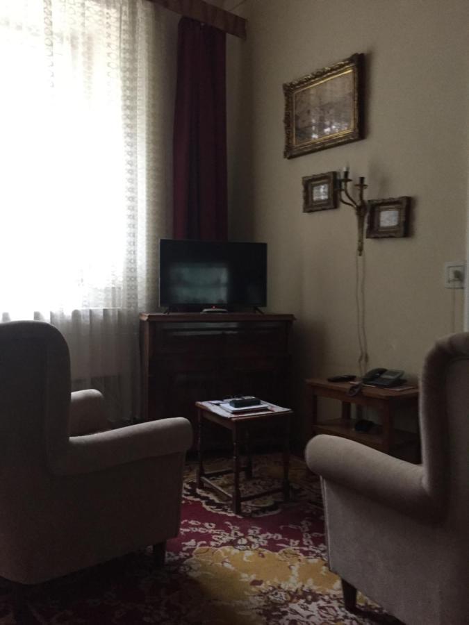 Apartament Rozalia ブラショフ エクステリア 写真